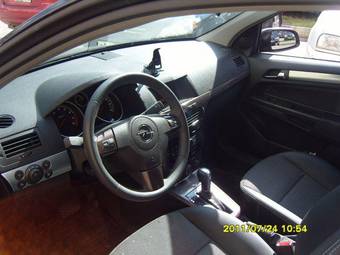 2008 Opel Astra Photos