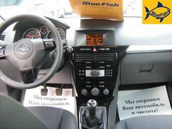 2008 Opel Astra Photos