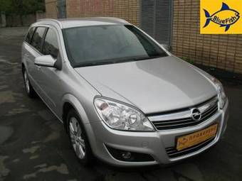 2008 Opel Astra Pictures