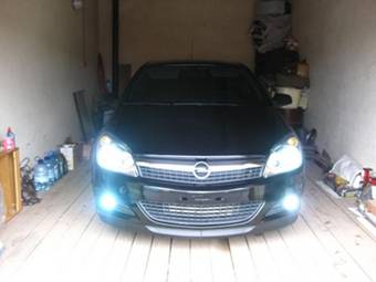 2008 Opel Astra Pictures