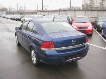 2008 Opel Astra Pictures