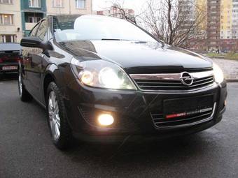 2008 Opel Astra Pictures