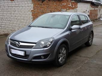 2008 Opel Astra Pictures