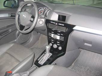 2008 Opel Astra Images