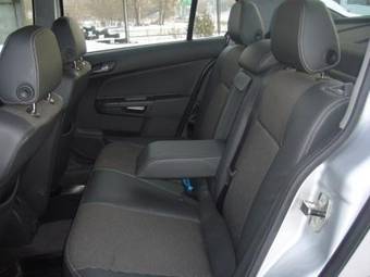 2008 Opel Astra Pictures