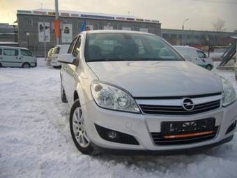 2008 Opel Astra Photos