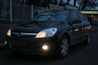 2008 Opel Astra Pictures