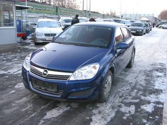 2008 Opel Astra Photos