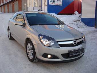 2008 Opel Astra Photos