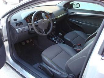 2008 Opel Astra Pictures