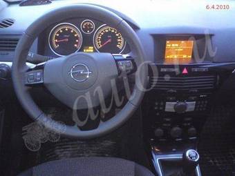 2008 Opel Astra Photos