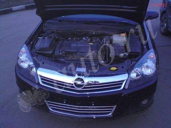 2008 Opel Astra Photos