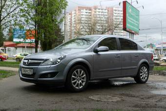 2008 Opel Astra Pictures