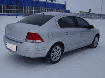 2008 Opel Astra Pictures