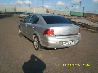 2008 Opel Astra Pictures