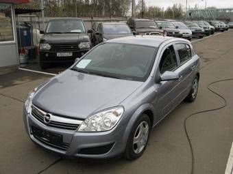 2008 Opel Astra Pictures