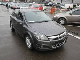 2008 Opel Astra Pictures