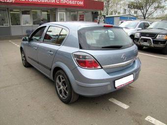 2008 Opel Astra Photos