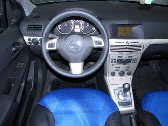 2008 Opel Astra Pictures