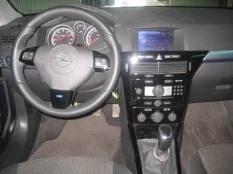 2008 Opel Astra Photos