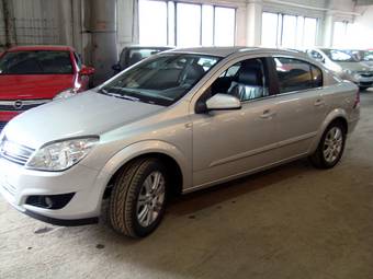 2008 Opel Astra Photos