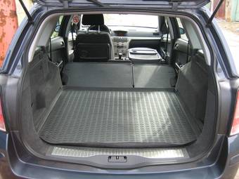 2008 Opel Astra Photos