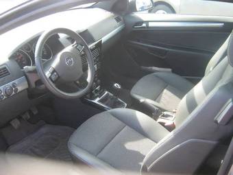 2008 Opel Astra Photos