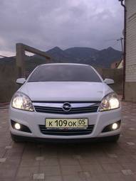 2008 Opel Astra Pictures