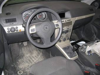 2008 Opel Astra Pictures