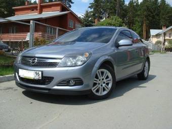 2008 Opel Astra Photos