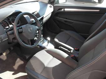 2008 Opel Astra Pics