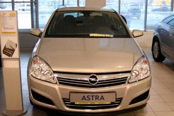 2009 Opel Astra Photos