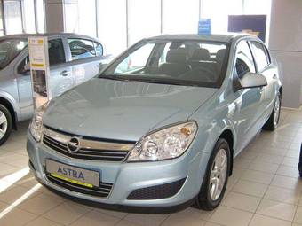 2009 Opel Astra Photos