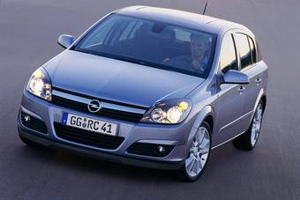 2009 Opel Astra Photos