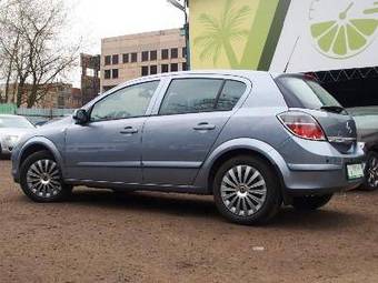 2009 Opel Astra Photos