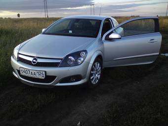 2009 Opel Astra Photos