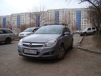 2009 Opel Astra Pictures