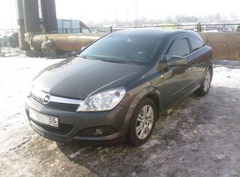 2010 Opel Astra Pictures