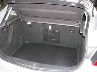 2010 Opel Astra Pictures