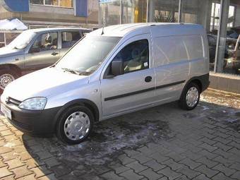 2008 Opel Combo Photos