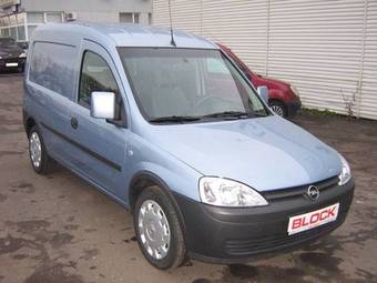 2008 Opel Combo Photos