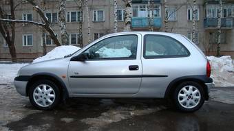 2000 Opel Corsa Photos