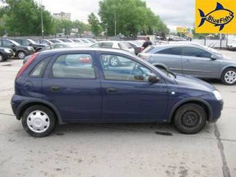 2004 Opel Corsa Pictures