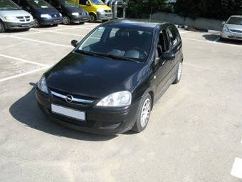 2004 Opel Corsa Pics