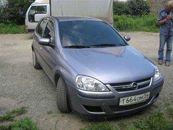 2004 Opel Corsa Pictures