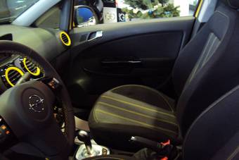 2011 Opel Corsa Pictures