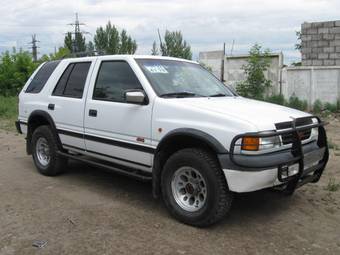 1992 Opel Frontera Pictures