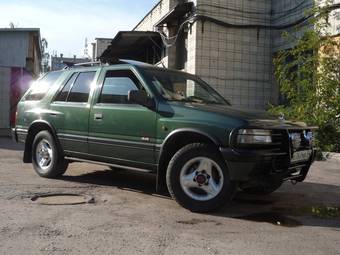 1992 Opel Frontera Pictures