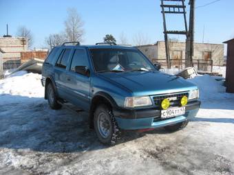 1993 Opel Frontera Pictures