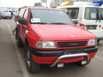 1996 Opel Frontera Pictures